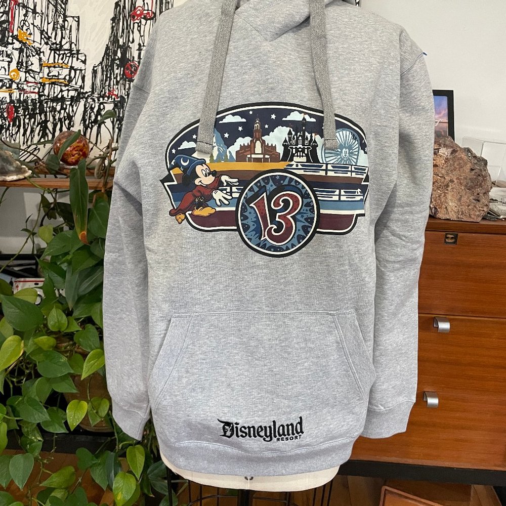 Disney Parks Resort Hooded Sweatshirt Hoodie Mickey Sorcerer Fantasia Size XL